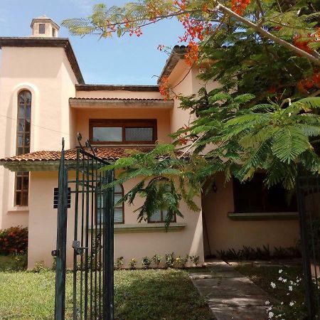 Cielito Lindo Acomodação com café da manhã Cancún Exterior foto